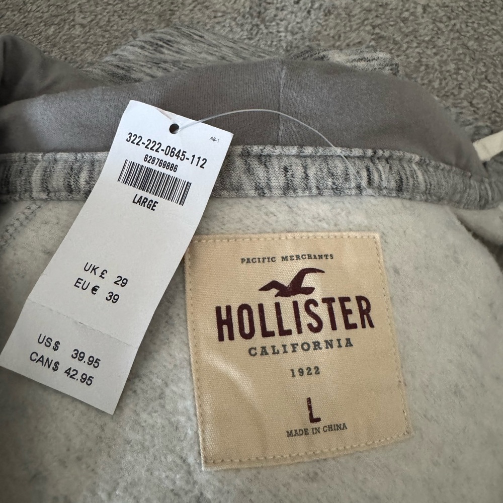 Hollister Women's Heather Gray Hoodie - Picture 2 of 3